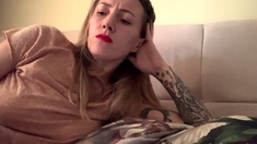 Amateur Webcam Chick Masturbates On Webcam More At