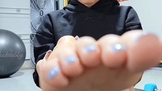 Amateur teen gives a blowjob POV style