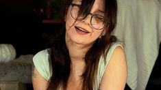 Young amateur teen in solo masturbation getting kinky
