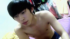 cute Asian twink strip & wank on webcam (4'55'')