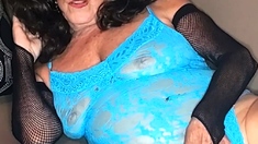 Solo BBW in lingerie